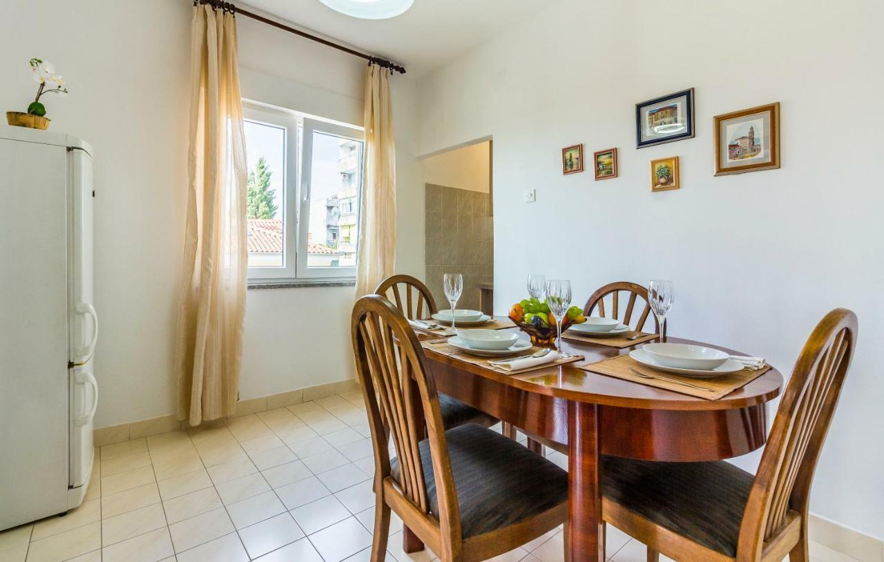 Pula Apartment Buitenkant foto