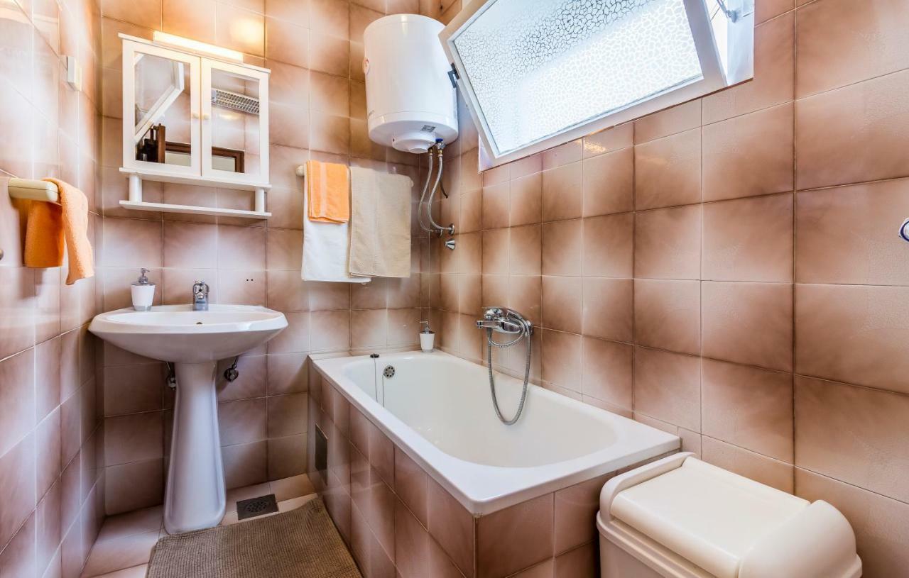 Pula Apartment Buitenkant foto