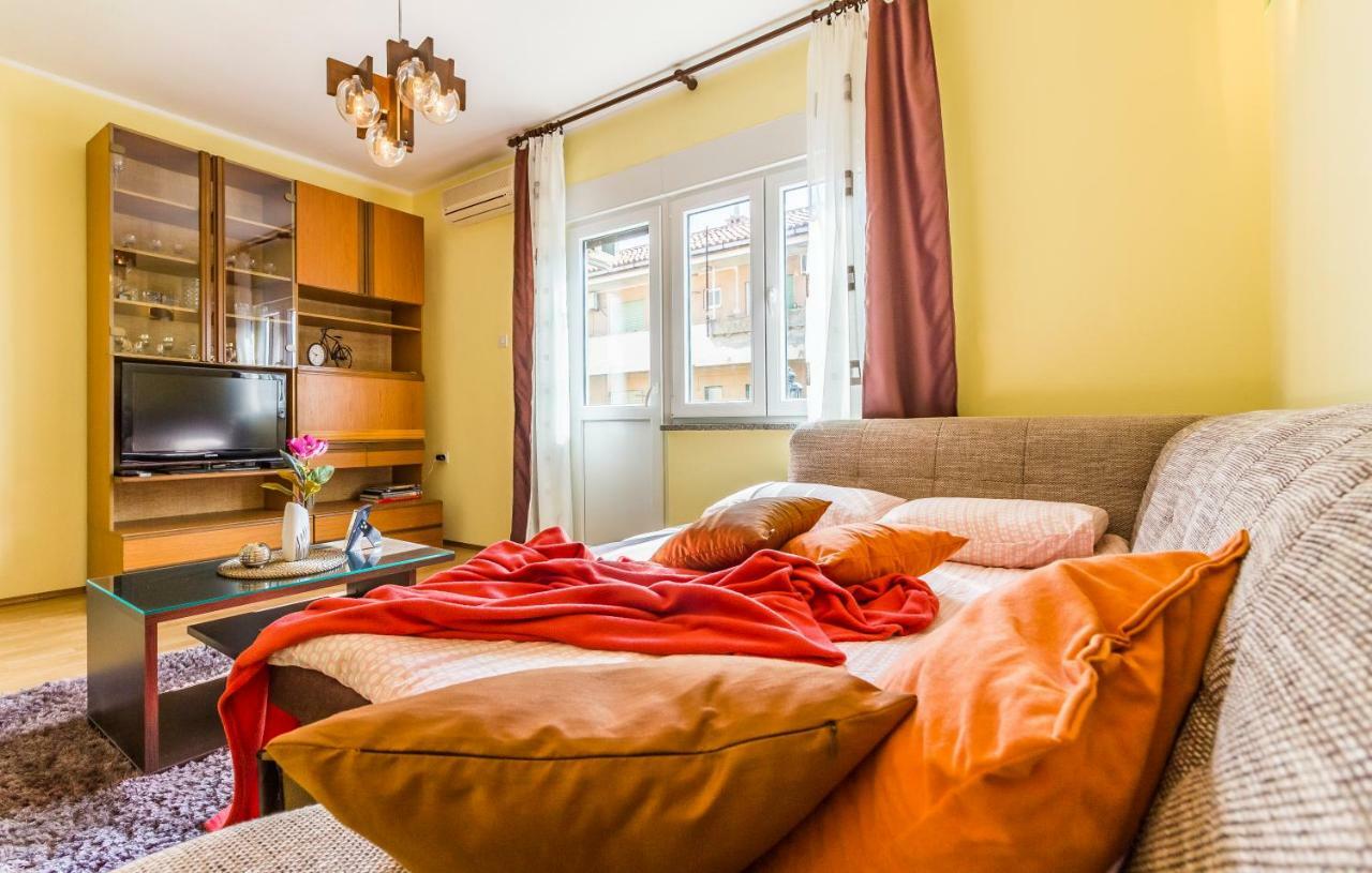 Pula Apartment Buitenkant foto
